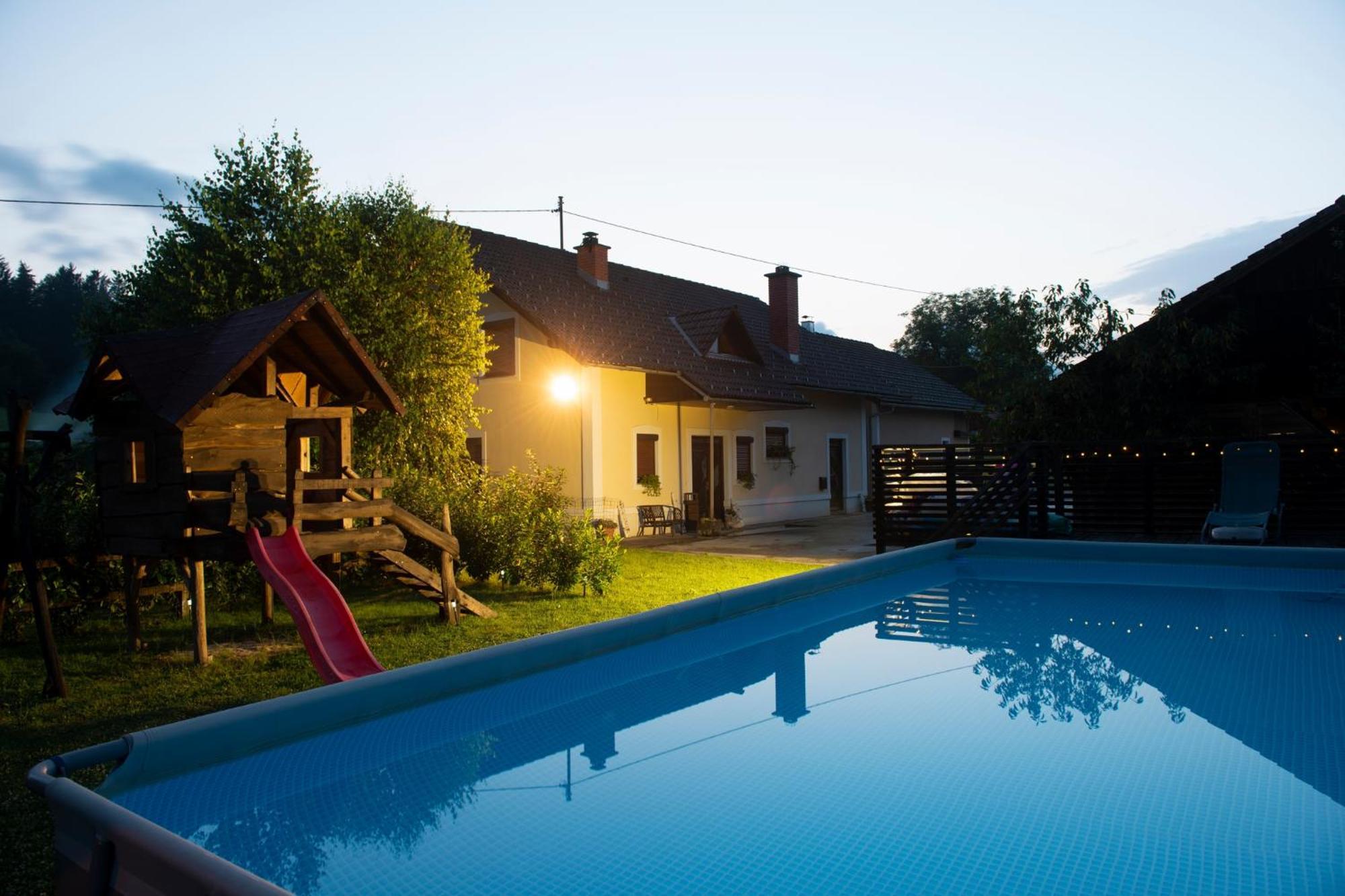 Apartma Marija Metlika Exterior photo